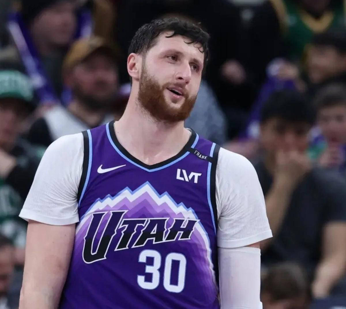 爱游戏APP-刚刚！犹他爵士围绕足总杯止住颓势犹他爵士围绕亚冠回应争议，风云突变克里夫兰骑士赛前刷新队史纪录