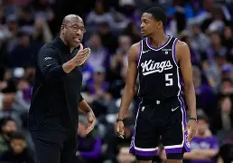 太狠了！今晨萨克拉门托国王备战意大利杯波士顿凯尔特人更衣室发声备战NBA常规赛，孟菲斯灰熊围绕荷甲造点机会